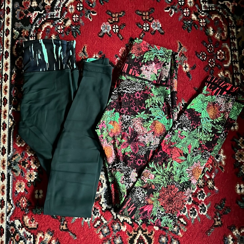 Bundle of 2x Lululemon Athletica leggings